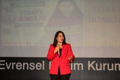 Evrensel Kolej